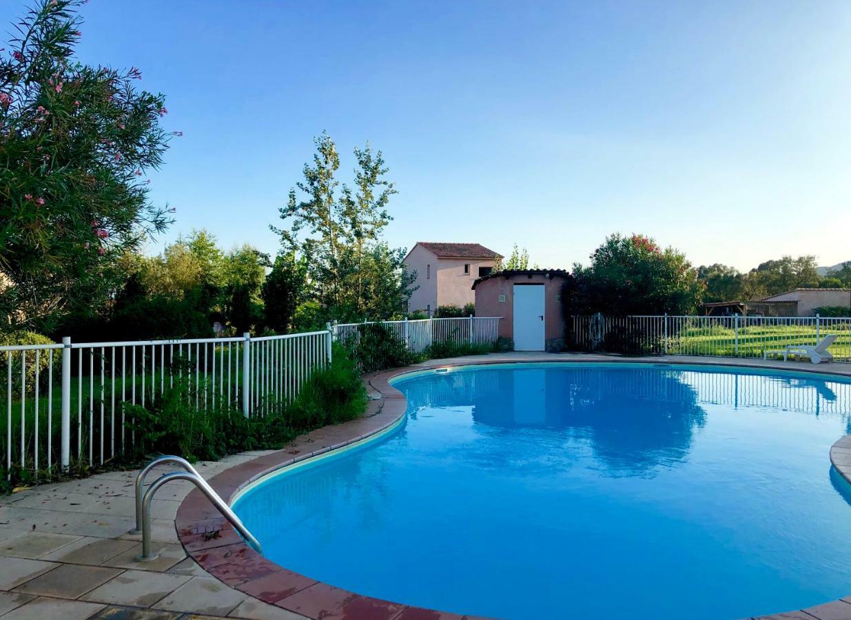 Apartment Marina Di Pinarello, Appt Climatise A 400m De La Zonza